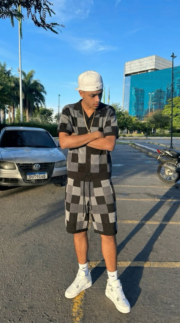 Customer wearing ESSNTL Pixel Set