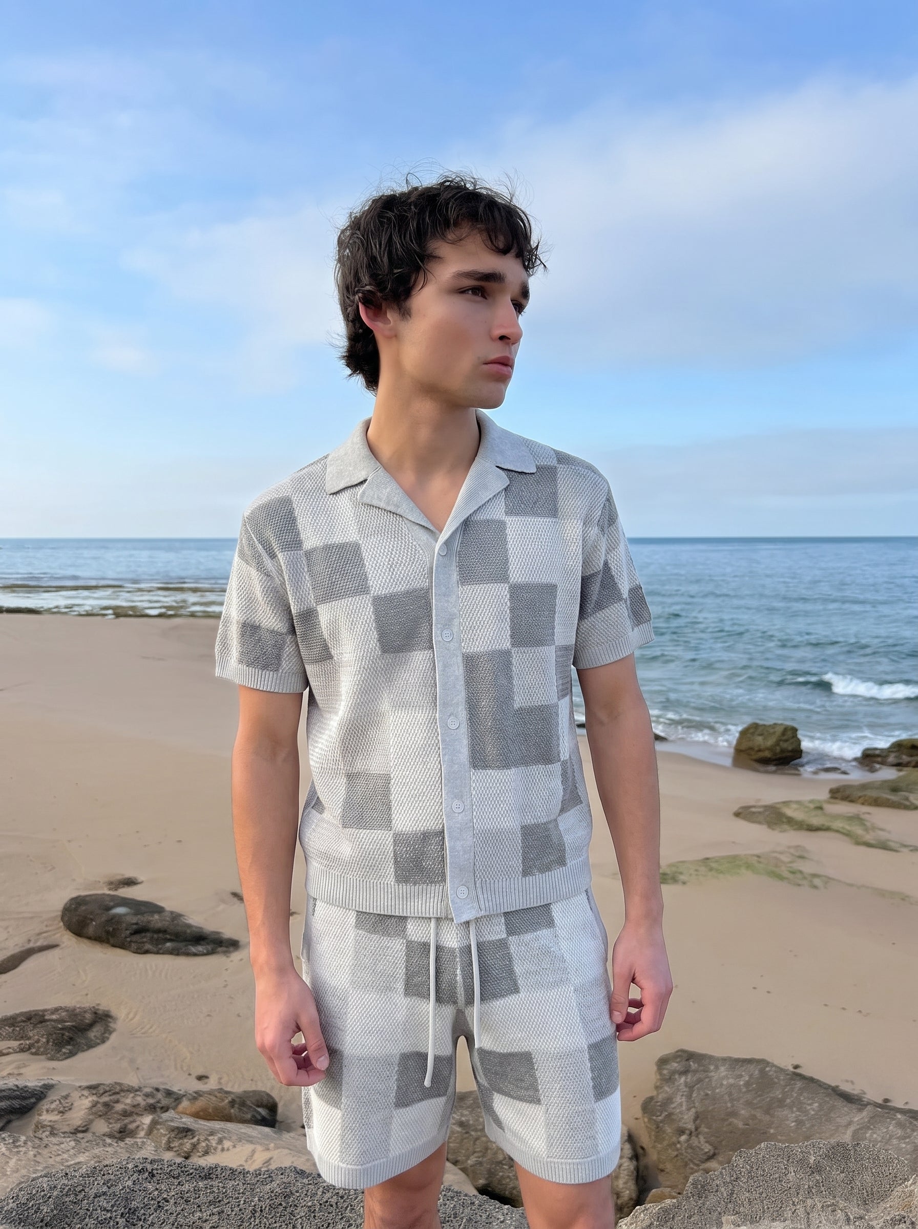 ESSNTL PIXEL SET GREY
